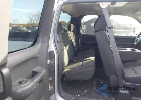 2011 Chevrolet Silverado 1500 Ls из США, поврежденный, VIN 1GCRKREA3BZ387732